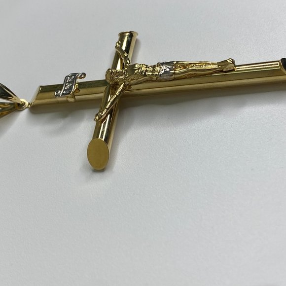 14K Gold  Filled Big Cross - Big Crucifix - Fine Jewelry - Picture 2 of 9